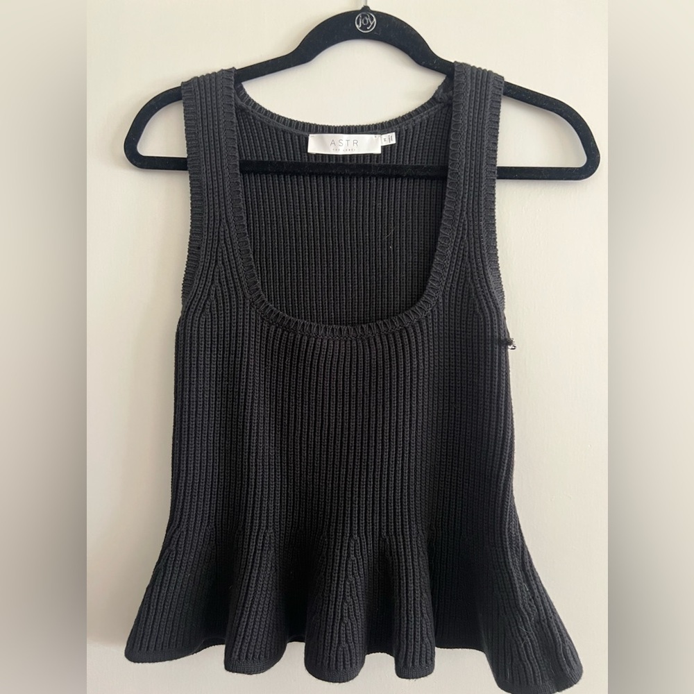 ASTR The Label Geraldine Knit Sweater Tank Size M Black Peplum Sleeveless